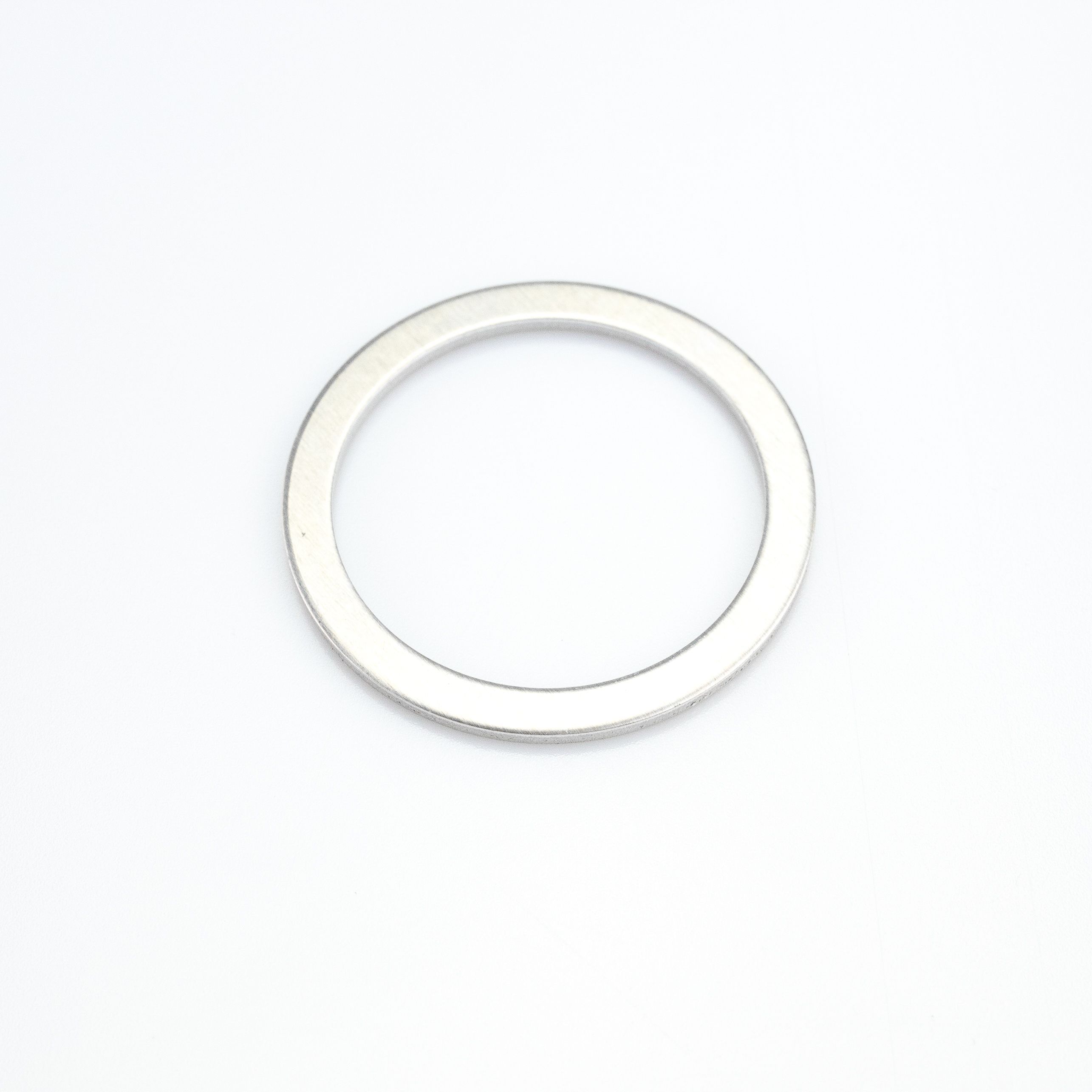 Washer FF next to oil seal KYB 110770000901