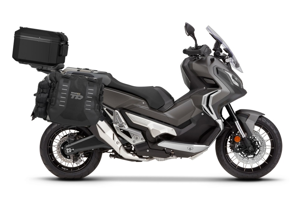 Set of SHAD TERRA TR40 adventure saddlebags and SHAD TERRA aluminium top case TR55 PURE BLACK, including mounting kit SHAD HONDA X-ADV 750