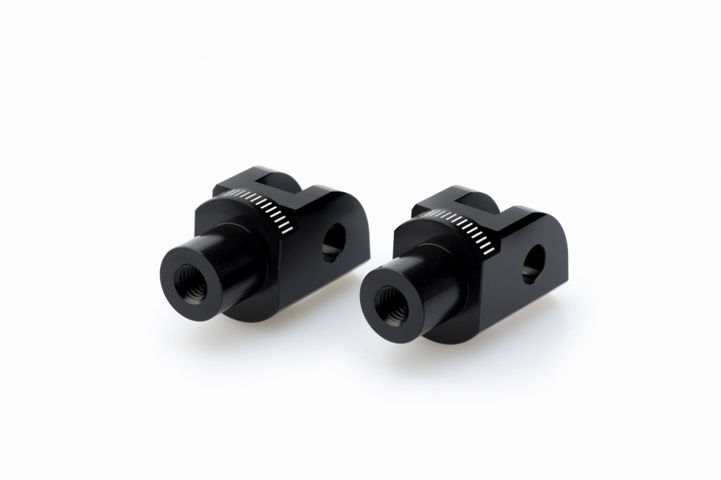 Footpeg adapters PUIG 7208N Crni