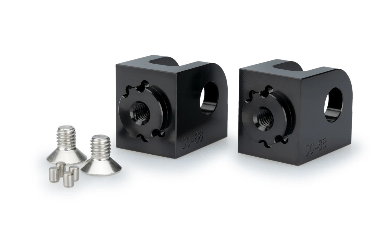 Footpeg adapters PUIG 21888N adjustable Crni