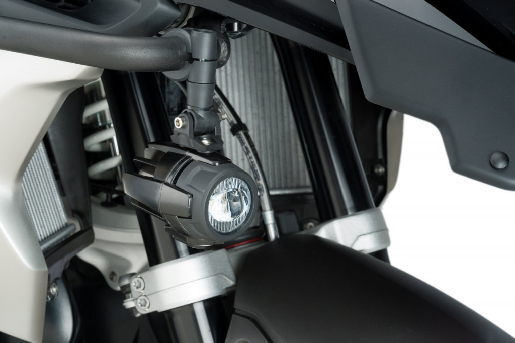Adapters for auxiliary lights PUIG 3145N Crni set for SUZUKI DL 650 V-STROM 2017-2026