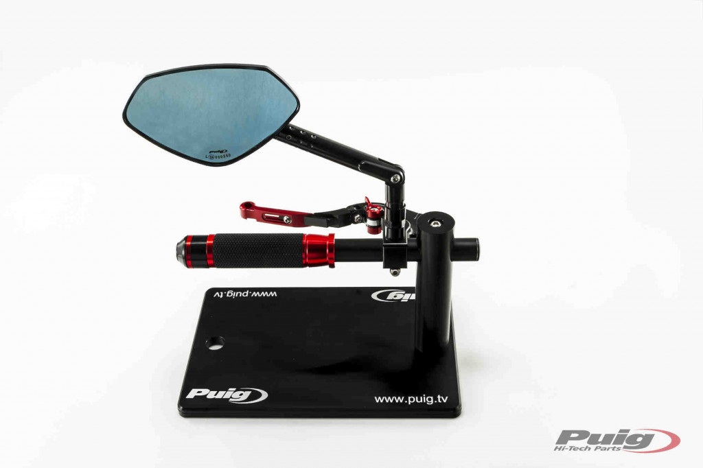 The display includes anodized parts PUIG 9665R crven