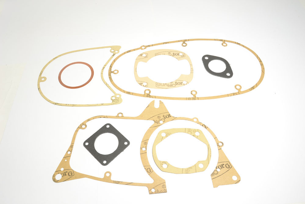 Set dihtunga za motor KOMPLETAN ATHENA P400320850030