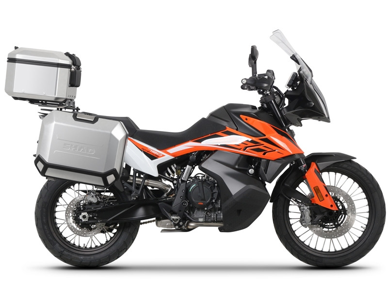 Set aluminijastih kofera sa nosači in pločo SHAD TERRA, 37L stražnji kofer in 36L/47L bočni koferi SHAD KTM Adventure 790 (R)