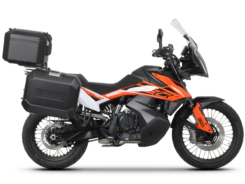 Set aluminijastih kofera sa nosači i pločo SHAD TERRA BLACK, 37L stražnji kofer in 36L/47L bočni koferi SHAD KTM Adventure 790 (R)