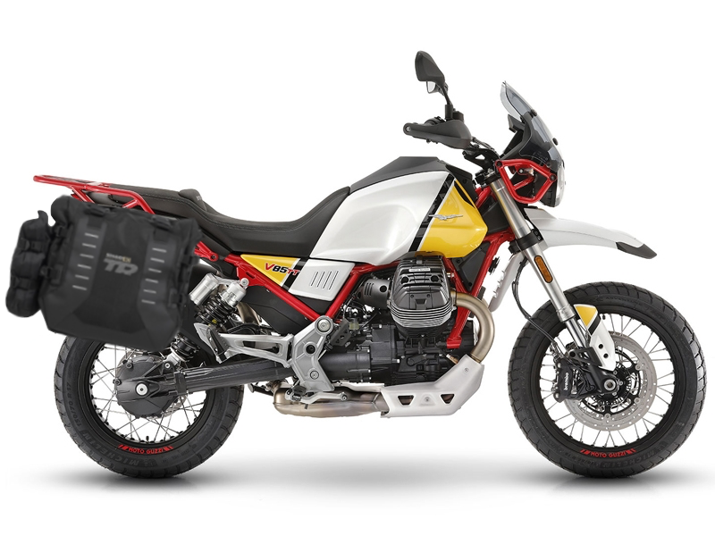 Complete set of SHAD TERRA TR40 adventure saddlebags, including mounting kit SHAD MOTO GUZZI V 85 TT