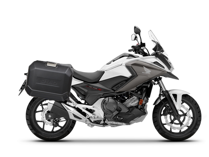 Set bočnih aluminijastih kofera sa nosači 36L SHAD TERRA BLACK SHAD HONDA NC 750 X
