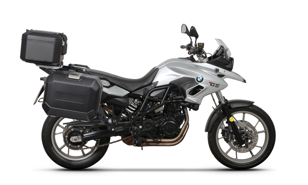 Complete set of SHAD TERRA TR40 adventure saddlebags and SHAD TERRA BLACK aluminium 48L topcase, including mounting kit SHAD BMW F 650 GS/ F 700 GS/ F 800 GS