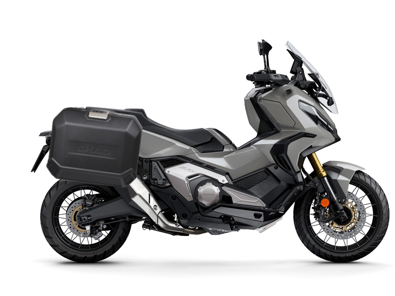 Set bočnih aluminijastih kofera sa nosači 47L SHAD TERRA BLACK SHAD HONDA X-ADV 750