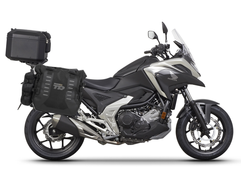 Complete set of SHAD TERRA TR40 adventure saddlebags and SHAD TERRA BLACK aluminium 37L topcase, including mounting kit SHAD HONDA NX 750 X 2021-