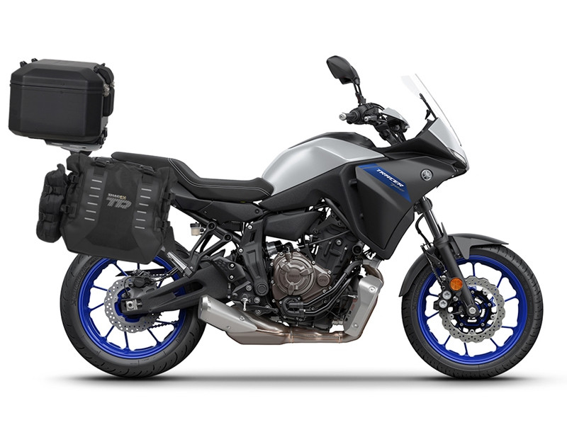 Complete set of SHAD TERRA TR40 adventure saddlebags and SHAD TERRA BLACK aluminium 48L topcase, including mounting kit SHAD YAMAHA MT-07 Tracer / Tracer 700