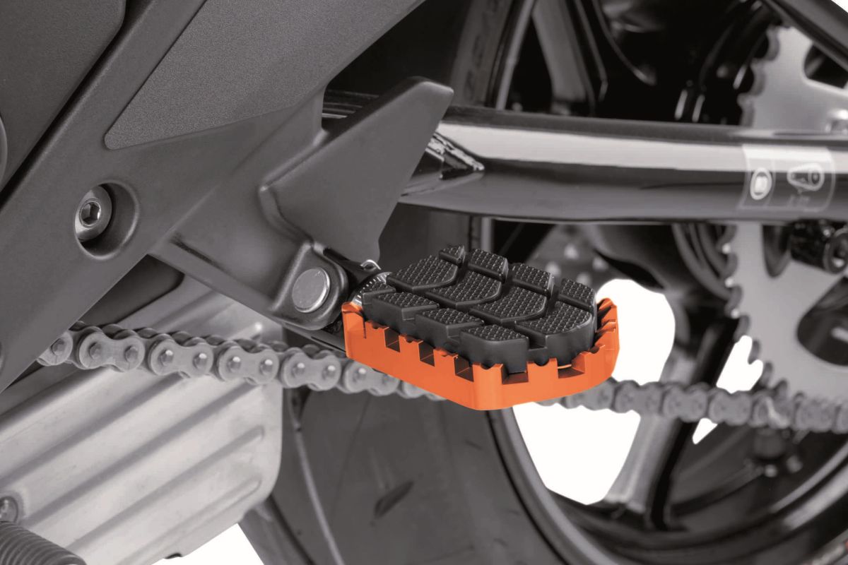 Footpegs without adapters PUIG ENDURO 7587T orange with rubber