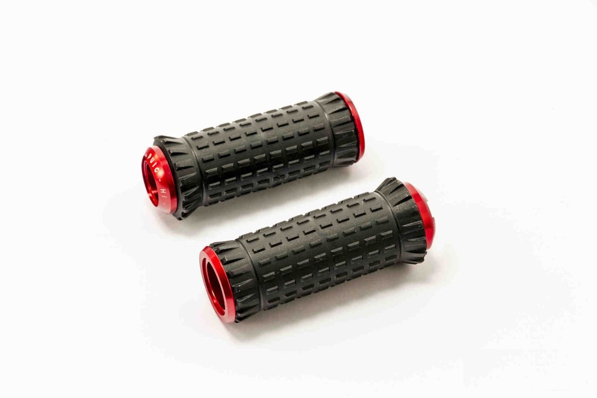 Footpegs without adapters PUIG R-FIGHTER S 9193R crven